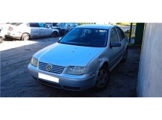 volkswagen bora berlina (1j2) del año 2000