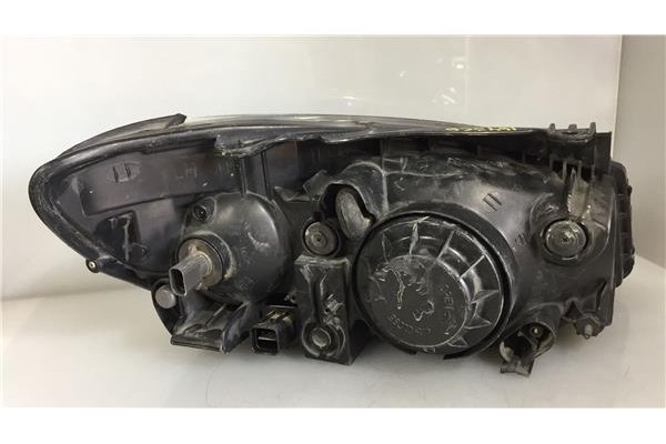 Recambio de faro delantero izquierdo para kia cerato (ld) 2.0 crdi referencia OEM IAM 921012F220  