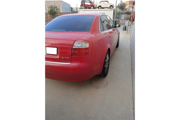 audi a4 berlina (8e) del año 2004