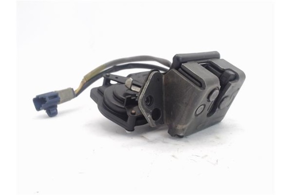 Recambio de cierre electromagnetico porton para toyota corolla verso (r1) 2.2 d-4d referencia OEM IAM   