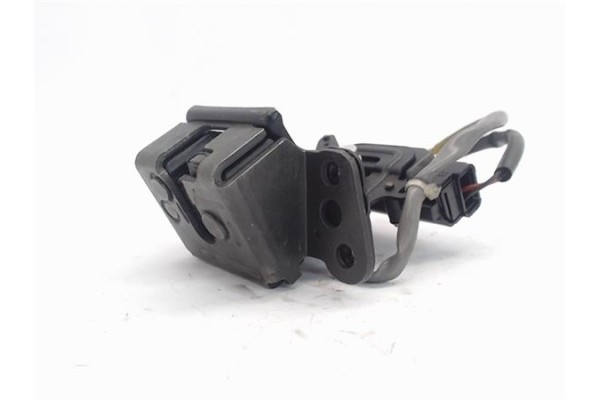 Recambio de cierre electromagnetico porton para toyota corolla verso (r1) 2.2 d-4d referencia OEM IAM   