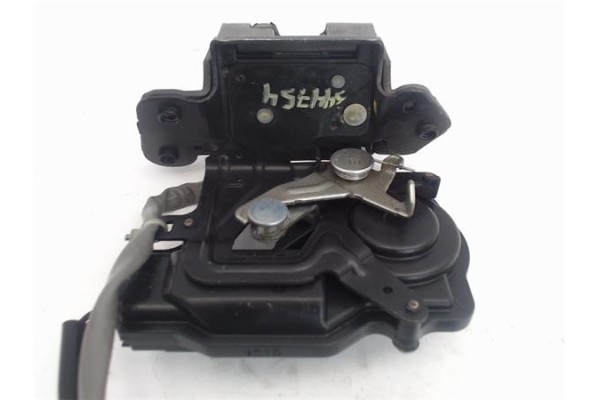 Recambio de cierre electromagnetico porton para toyota corolla verso (r1) 2.2 d-4d referencia OEM IAM   