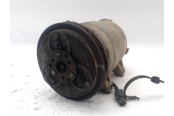Recambio de compresor aire acond. para nissan terrano ii (r20) 2.7 td 4wd referencia OEM IAM 926000F001  