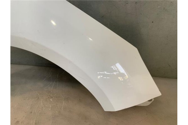Recambio de aleta delantero derecha para ford focus berlina (cew) 1.0 business referencia OEM IAM 2171302  