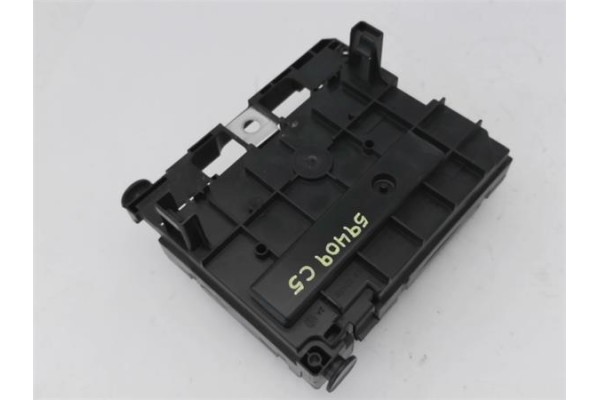 Recambio de caja fusibles/rele para citroen c5 berlina 2.0 audace referencia OEM IAM 9667044980 9807028580 