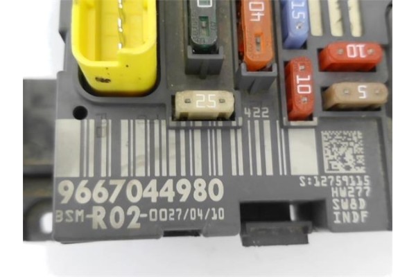 Recambio de caja fusibles/rele para citroen c5 berlina 2.0 audace referencia OEM IAM 9667044980 9807028580 