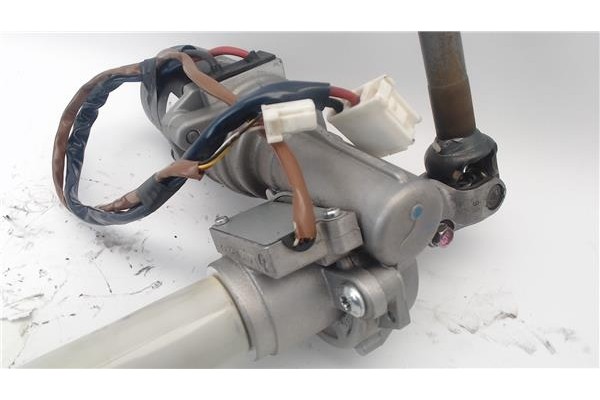 Recambio de columna direccion para toyota yaris (ksp9/scp9/nlp9) 1.3 vvt-i referencia OEM IAM 452000D100  