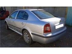 skoda octavia berlina (1u2) del año 2001