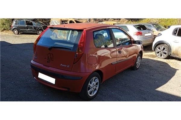 fiat ii punto (188) berlina del año 2001