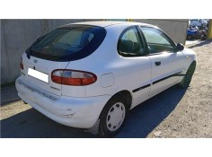 daewoo lanos del año 2000