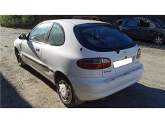 daewoo lanos del año 2000