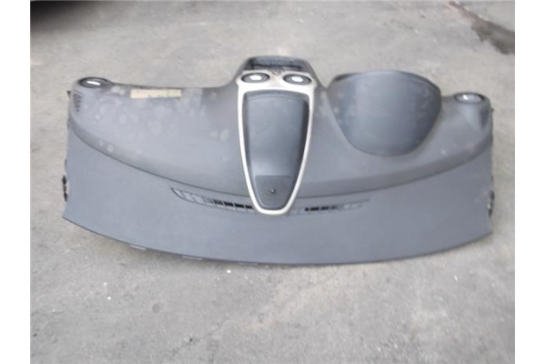 Recambio de salpicadero para opel corsa d 1.2 referencia OEM IAM 7208828 7209163 