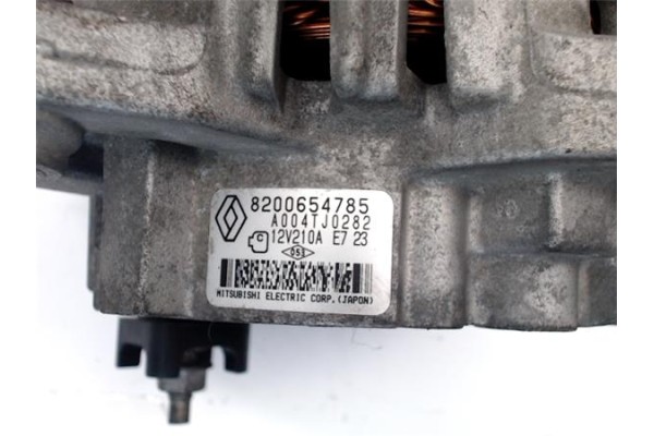Recambio de alternador para renault laguna iii berlina 2.0 dci (bt01, bt0e, bt0k) referencia OEM IAM 8200654785 A004TJ0282 77113