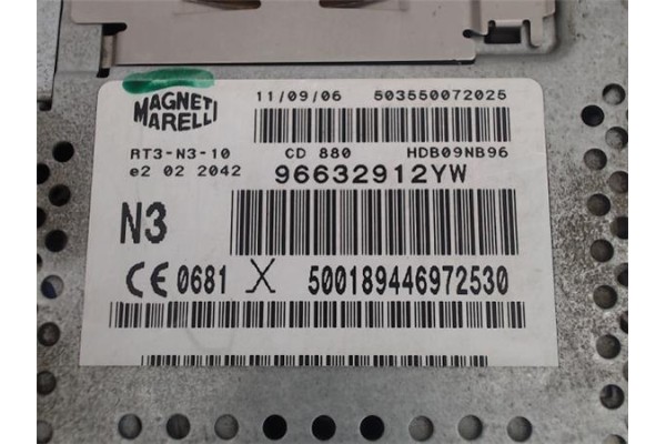 Recambio de radio / cd para peugeot 407 2.0 hdi 135 referencia OEM IAM 96632912YW  