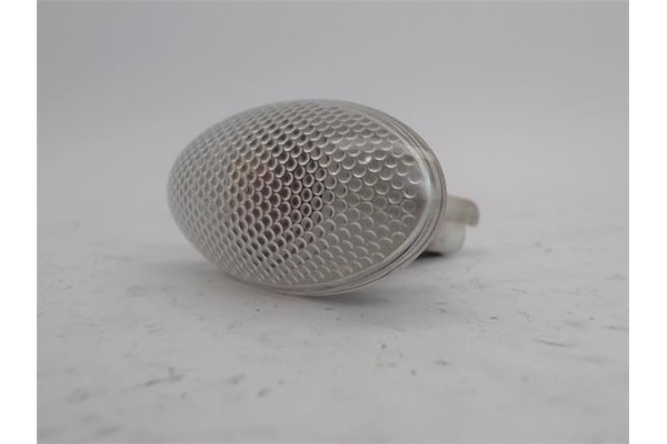 Recambio de piloto intermitente lat. delantero izquierdo para citroen c3 1.4 hdi referencia OEM IAM WY5W3311  