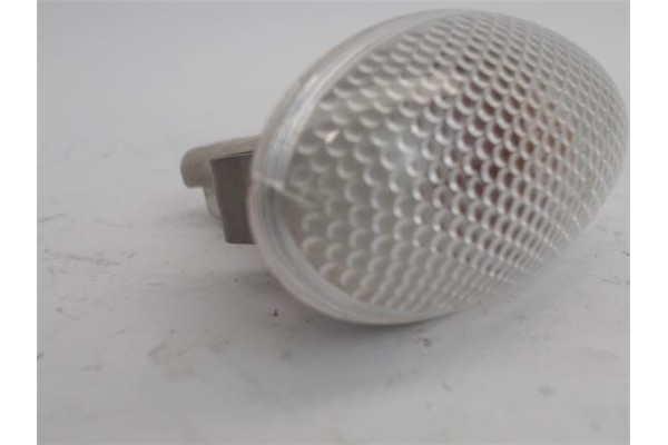 Recambio de piloto intermitente lat. delantero izquierdo para citroen c3 1.4 hdi referencia OEM IAM WY5W3311  