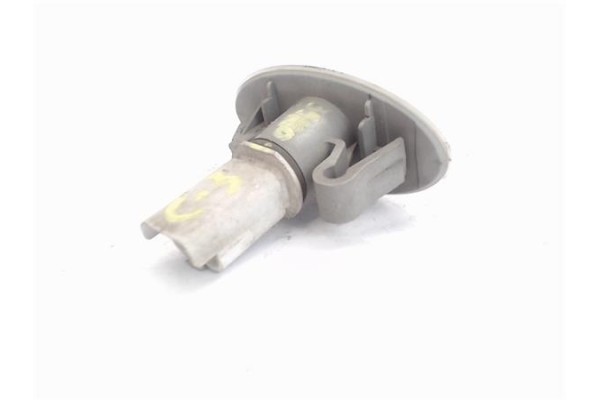 Recambio de piloto intermitente lat. delantero izquierdo para citroen c3 1.4 hdi referencia OEM IAM WY5W3311  