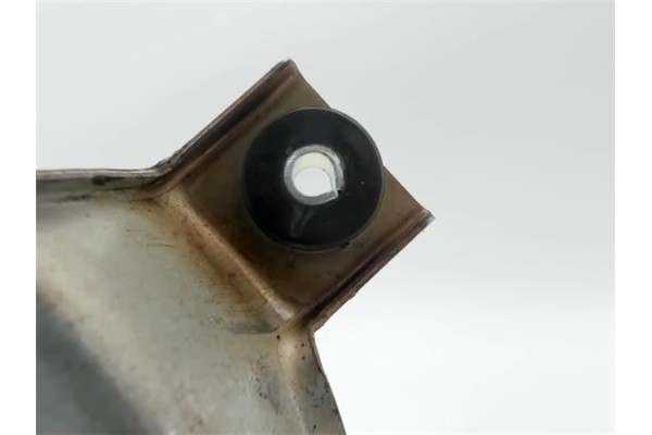 Recambio de motor limpiaparabrisas trasero para land rover range rover sport 2.7 v6 td s referencia OEM IAM   