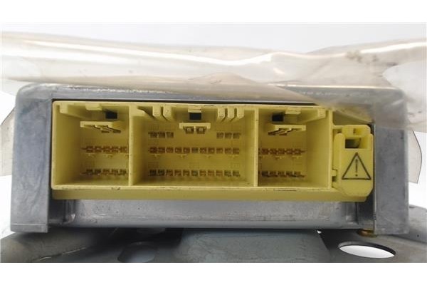 Recambio de centralita airbag para lexus is 200 (gxe10) referencia OEM IAM 8917053020  