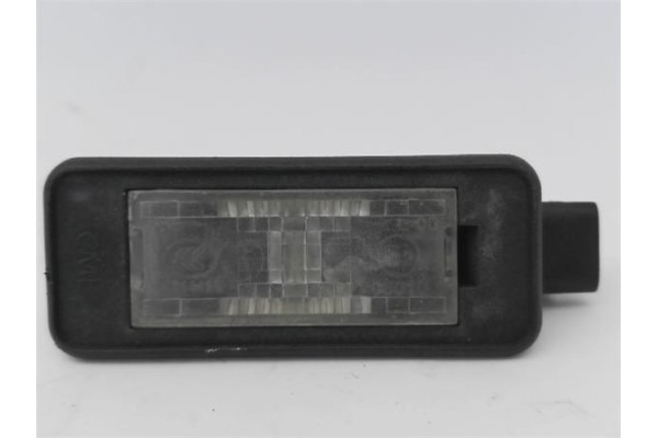 Recambio de piloto matricula para citroen c5 berlina 2.0 audace referencia OEM IAM 9682403680  