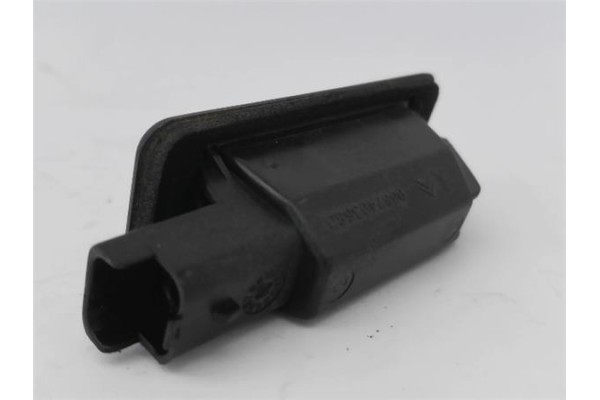Recambio de piloto matricula para citroen c5 berlina 2.0 audace referencia OEM IAM 9682403680  