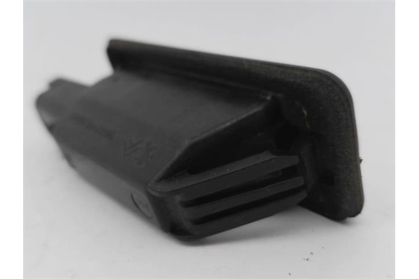 Recambio de piloto matricula para citroen c5 berlina 2.0 audace referencia OEM IAM 9682403680  