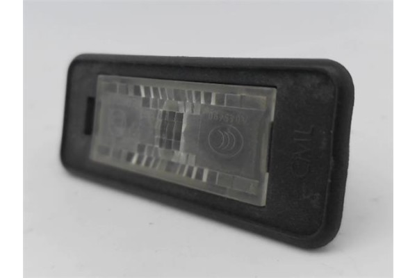 Recambio de piloto matricula para citroen c5 berlina 2.0 audace referencia OEM IAM 9682403680  