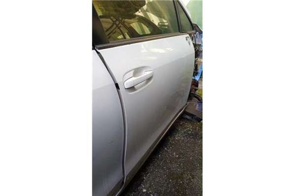 Recambio de puerta delantero derecha para toyota verso (aur2/zgr2) 2.0 d-4d referencia OEM IAM 670010F020  