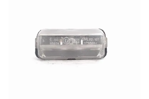 Recambio de piloto matricula trasero derecho para toyota verso (aur2/zgr2) 2.0 d-4d referencia OEM IAM 8127002131 Recambio de piloto matricula trasero derecho para toyota verso (aur2/zgr2) 2.0 d-4d referencia OEM IAM 8127002131