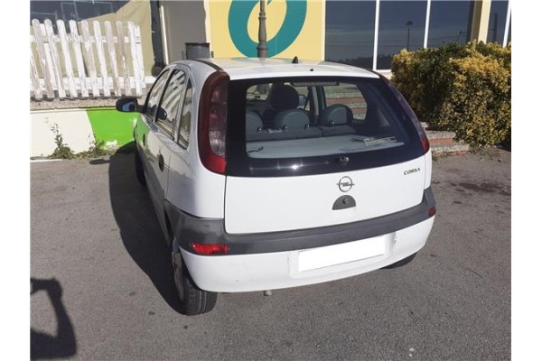 opel corsa c del año 2001