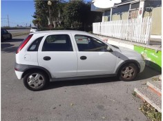 opel corsa c del año 2001