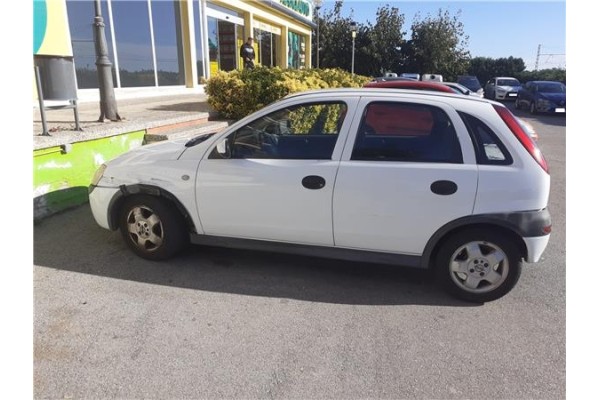 opel corsa c del año 2001