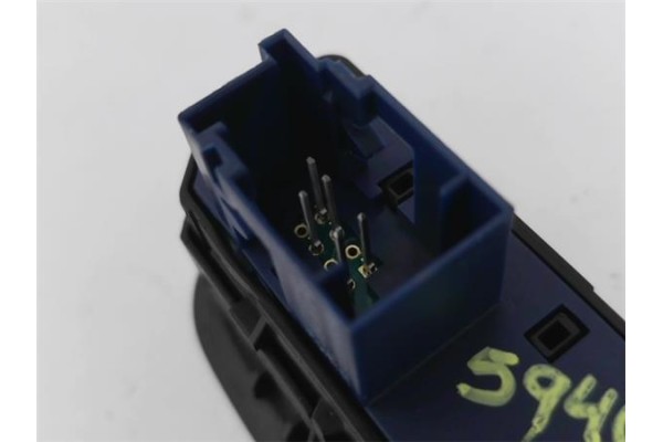 Recambio de mando multifuncion para citroen c5 berlina 2.0 audace referencia OEM IAM 9682436677  