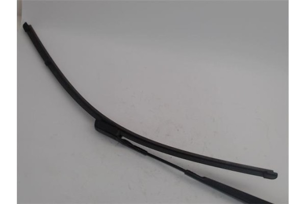 Recambio de brazo limpiaparabrisas delantero derecho para volkswagen passat berlina (3c2) 2.0 tdi 16v referencia OEM IAM 3C19554