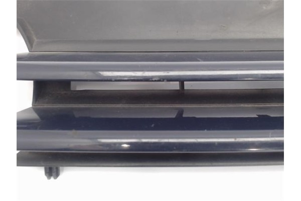 Recambio de rejilla capo para volkswagen golf iv berlina (1j1) referencia OEM IAM 1J0853651F 1J0853655D 
