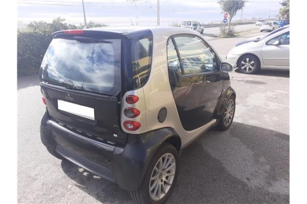 smart micro compact car del año 2002