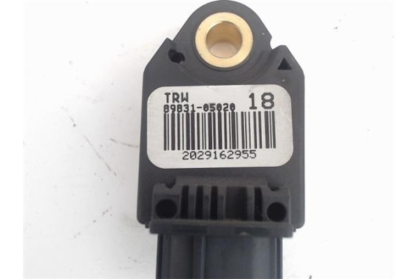 Recambio de sensor impacto para toyota verso (aur2/zgr2) 2.0 d-4d referencia OEM IAM 8983105020  