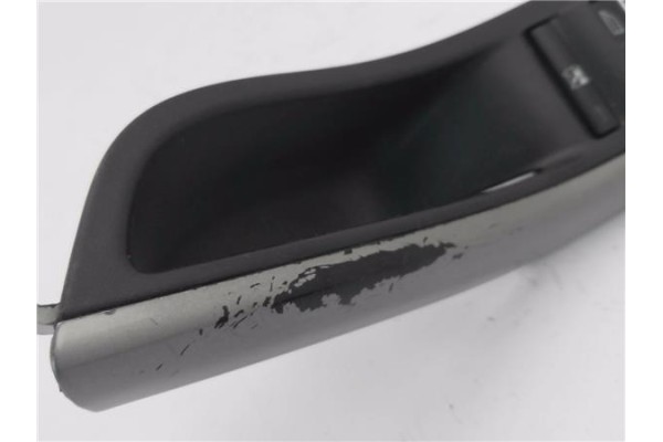 Recambio de mando elevalunas delantero izquierdo para ford focus berlina (cew) 1.0 business referencia OEM IAM 2029540 AM5T14A13