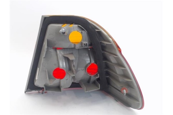 Recambio de piloto trasero izquierdo para bmw serie 3 berlina (e46) referencia OEM IAM 63218364921 682211/230211 8364921 , BMW |