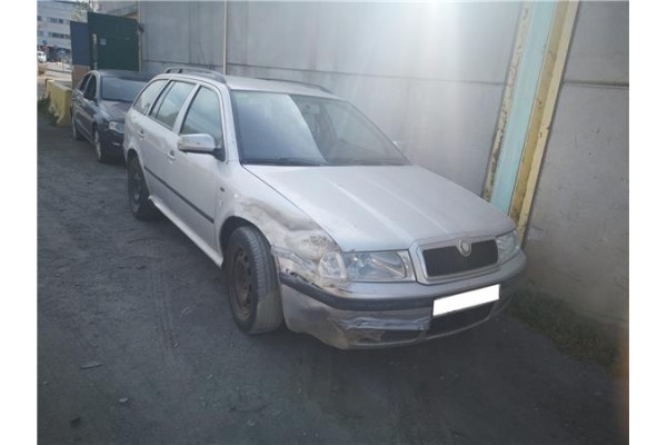 skoda octavia berlina (1u2) del año 2002