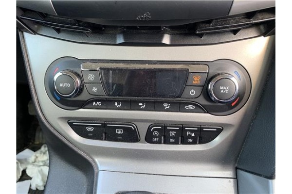 Recambio de mandos climatizador para ford focus berlina (cew) 1.0 business referencia OEM IAM BM5T18C612  
