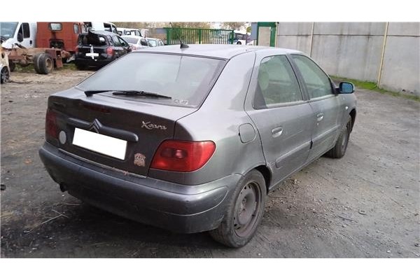citroen xsara berlina del año 2003