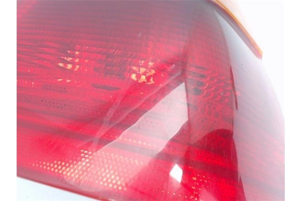 Recambio de piloto trasero derecho para bmw serie 3 berlina (e46) referencia OEM IAM 8364922 230012 