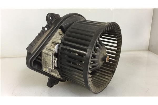 Recambio de motor calefaccion para citroen saxo 1.4 vts referencia OEM IAM 658083 D8P 