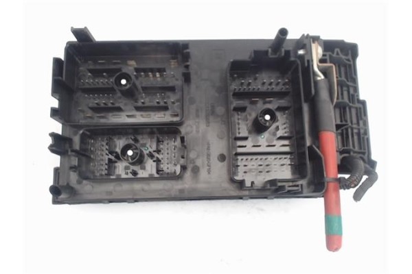 Recambio de caja fusibles/rele para opel astra j gtc 1.7 dtci referencia OEM IAM   