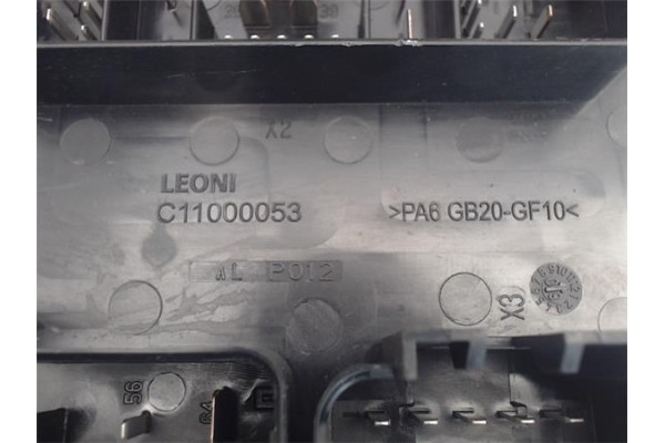 Recambio de caja fusibles/rele para opel astra j gtc 1.7 dtci referencia OEM IAM   