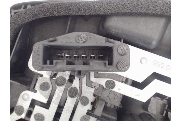 Recambio de piloto trasero izquierdo para bmw serie 3 berlina (e46) referencia OEM IAM 63218364921 230211 