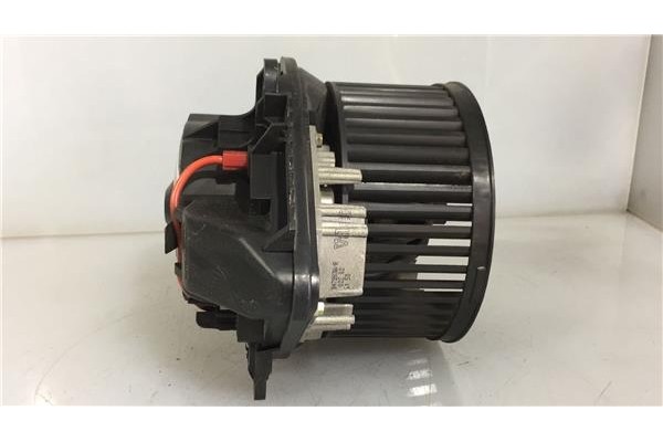 Recambio de motor calefaccion para citroen saxo 1.4 vts referencia OEM IAM 658083 D8P 