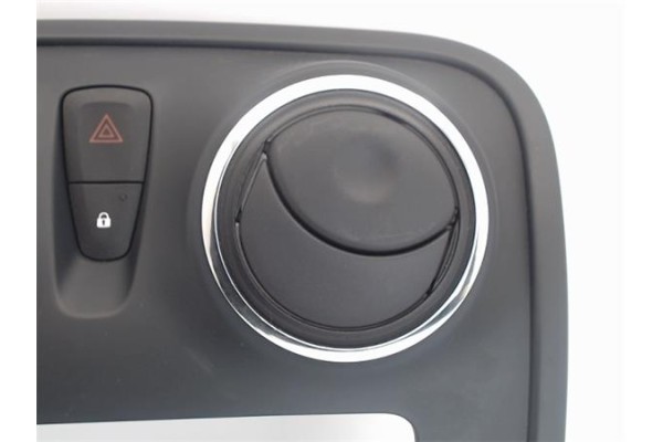 Recambio de embellecedor consola central para dacia sandero i 1.2 16v referencia OEM IAM 682608729r  