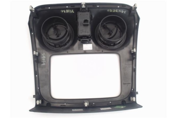 Recambio de embellecedor consola central para dacia sandero i 1.2 16v referencia OEM IAM 682608729r  